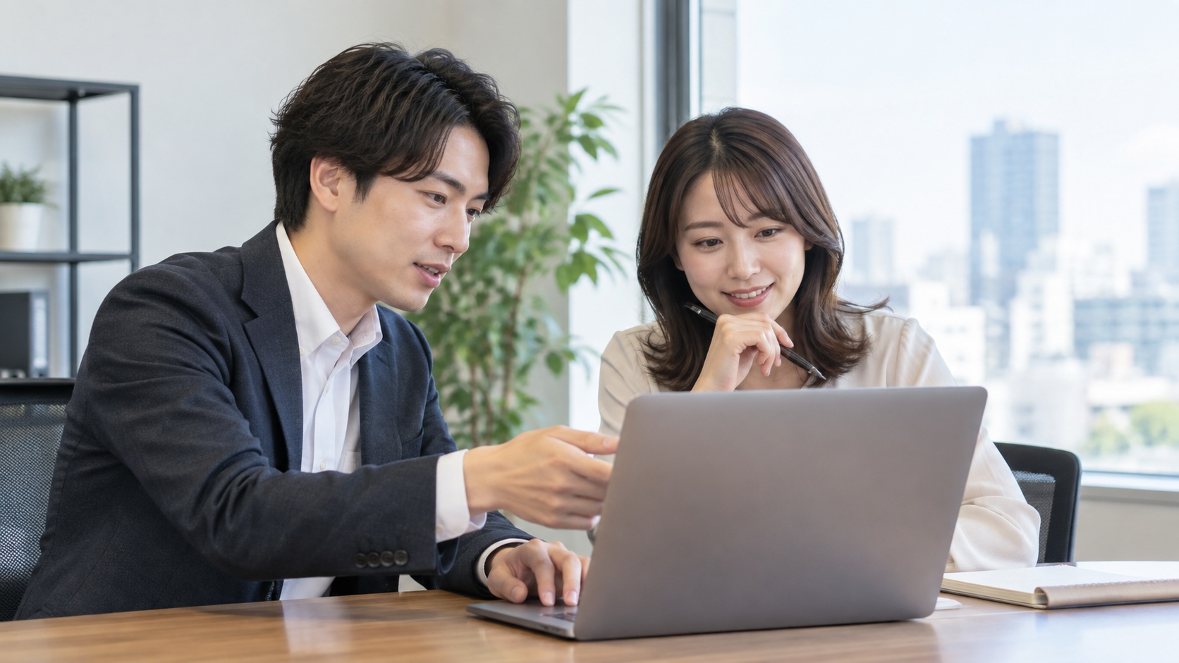 SEO業務を共同で進める担当者